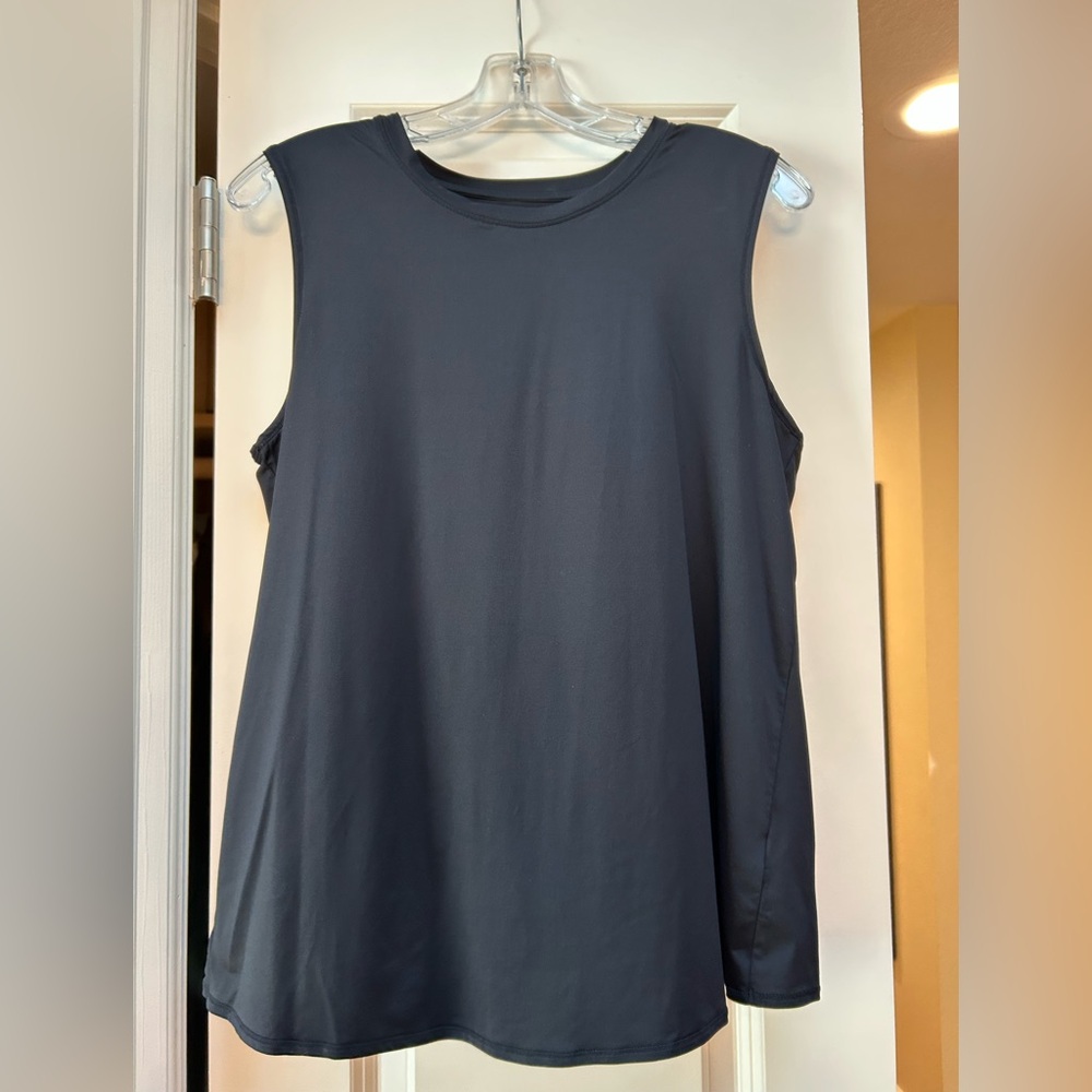 Athleta Black Tulip Back Tank